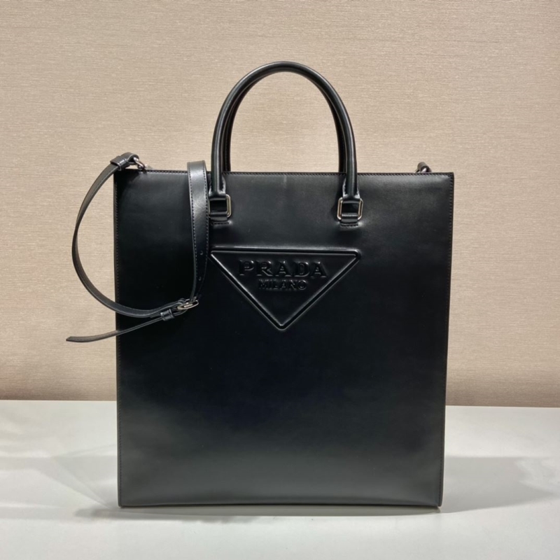 Pra*a tote bags
